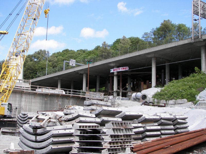 beaconhilltunnelsite2.jpg